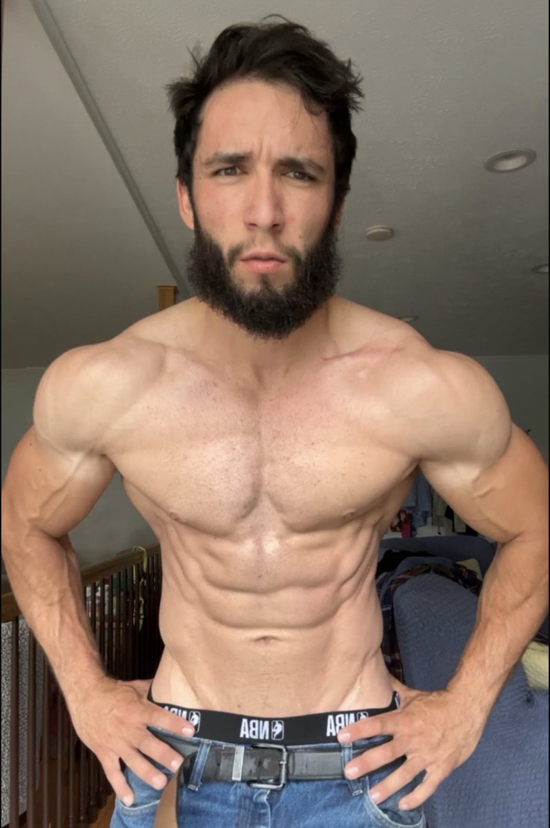 Jzfitnesslife's tweet photo. Hairy or trimmed ? https://t.co/XG7oUzG8Av