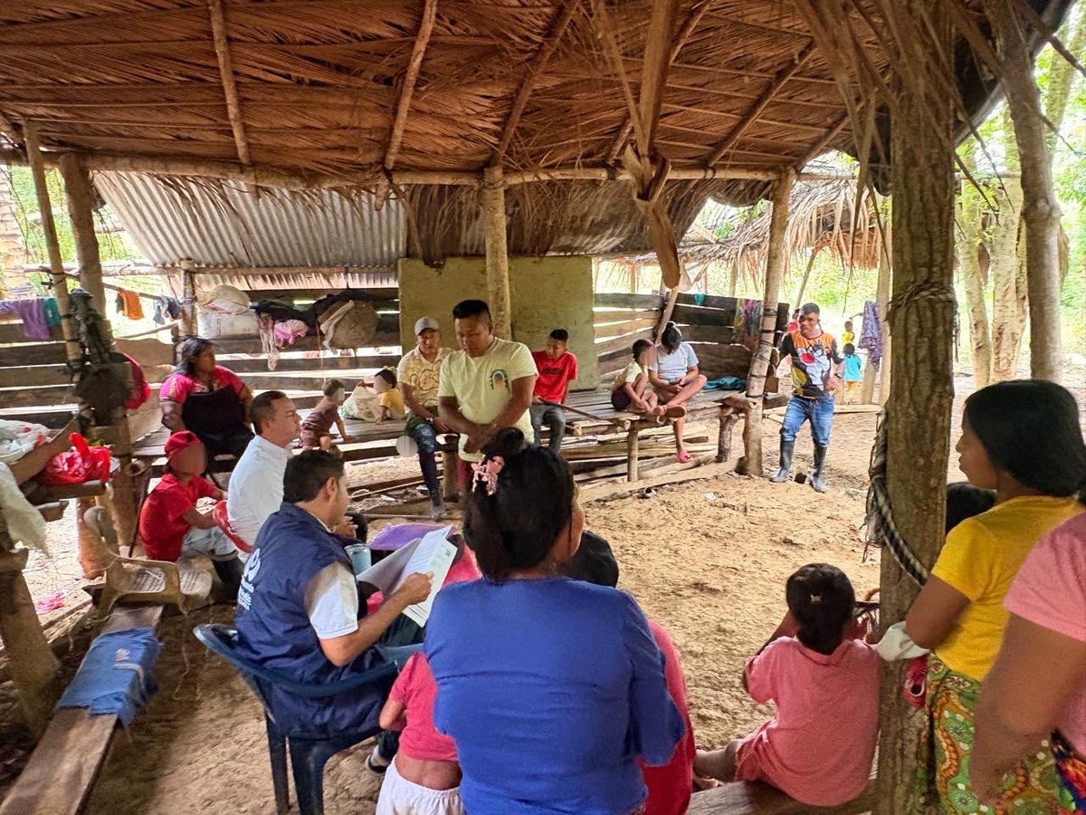 DefensoriaCol's tweet photo. Brindamos 53 asesorías especializadas y desarrollamos tres talleres de formación para fortalecer la garantía de los derechos de las comunidades étnicas en San Antero y Valencia, Córdoba. Estas jornadas permitieron acercar la oferta institucional y promover la protección de los derechos de los consejos comunitarios, el resguardo Zenú El Porvenir y la comunidad Embera Katío.

En San Antero realizamos 31 asesorías especializadas y dos talleres, con la participación de 30 integrantes de los consejos comunitarios y del resguardo Zenú El Porvenir. En Valencia brindamos 22 asesorías especializadas a la comunidad Embera Katío y desarrollamos un taller dirigido a funcionarias, funcionarios, la Alcaldía y la Personería Municipal, con el propósito de fortalecer sus capacidades para la protección y garantía de los derechos de los pueblos étnicos.