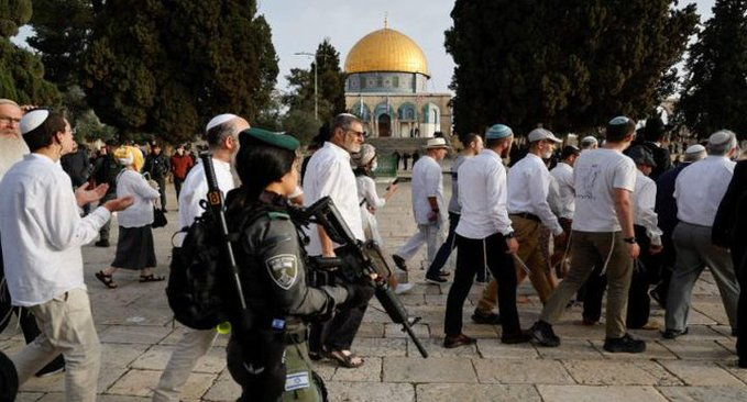 hashksa's tweet photo. وزارة الأوقاف الفلسطينية: 27 اقتحاما لـ "الأقصى" ومنع الأذان 155 مرة في "الحرم الإبراهيمي" الشهر الماضي https://t.co/EZOc1mjRmb