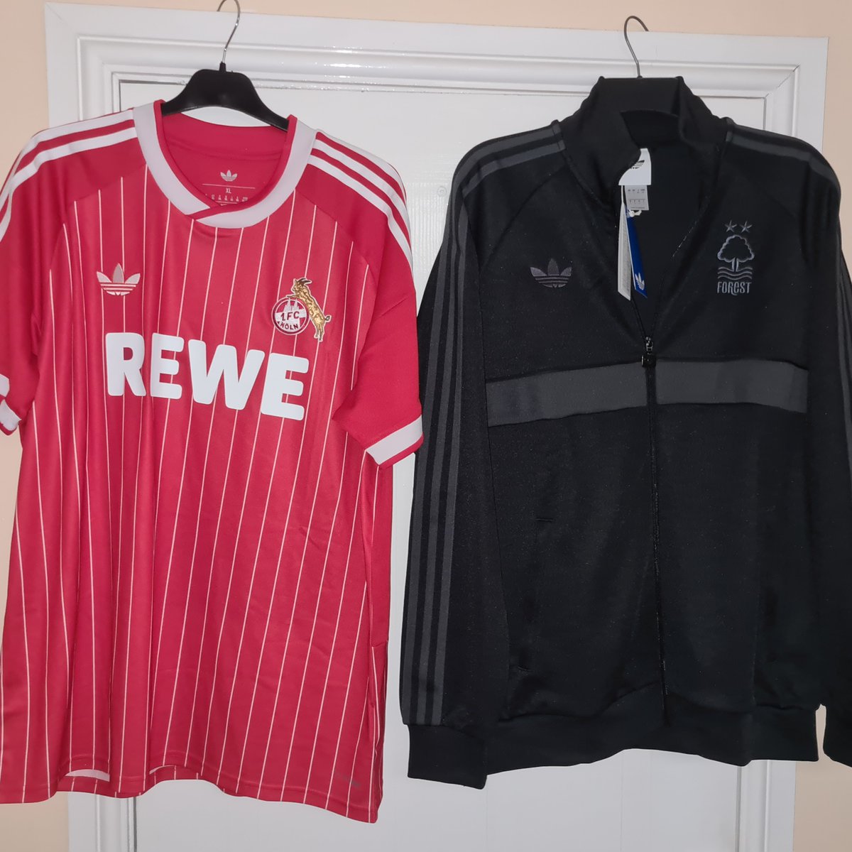 JamesBaron77's tweet photo. @et_mariiieeeee Last week's purchases 🔴⚪️ https://t.co/zc4poVWgkm
