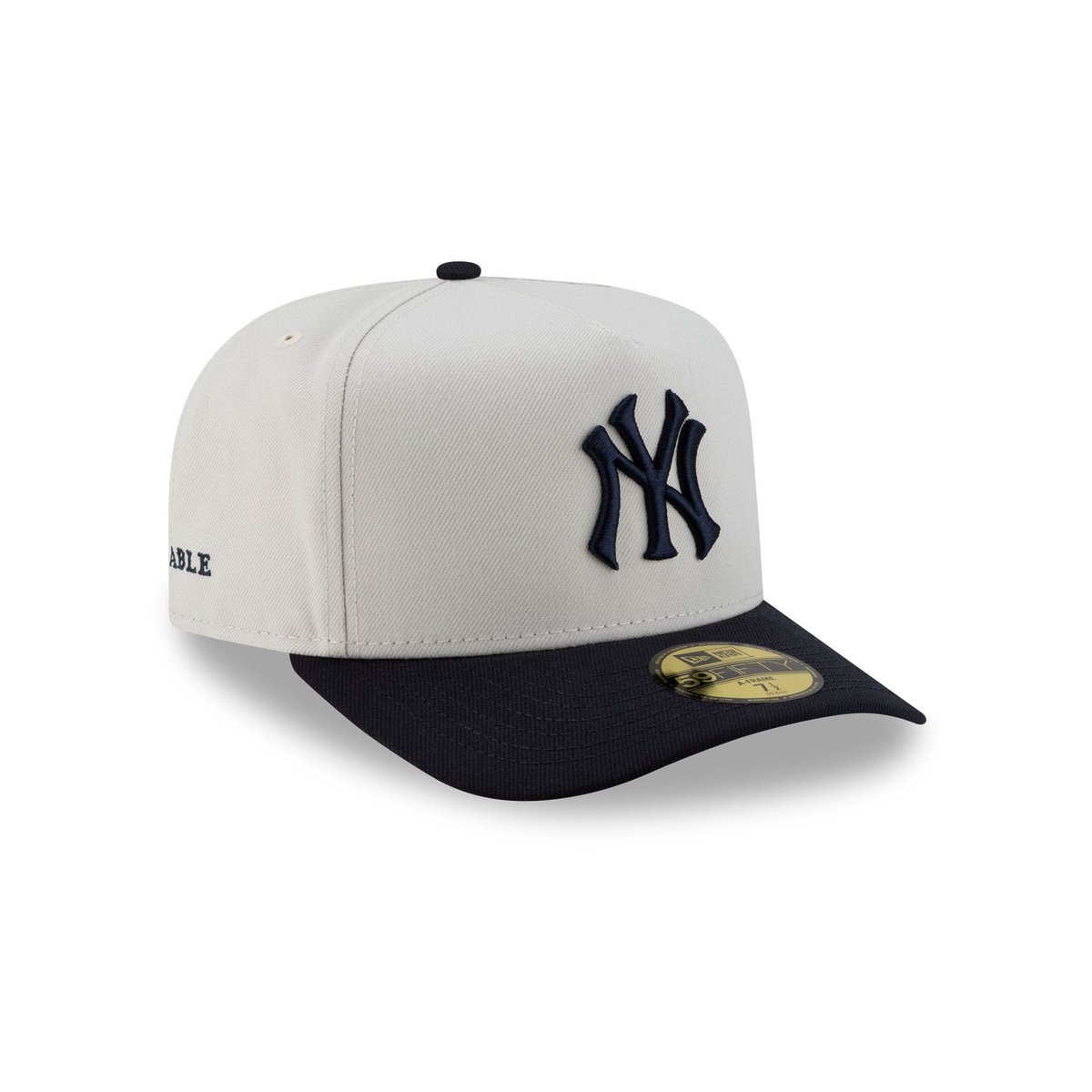 hatcrawler's tweet photo. SIEGELMAN STABLE X NEW YORK YANKEES 59FIFTY A-FRAME now available from @neweracap

Price: $85.99 USD

Link in profile or at https://t.co/CFSZjwhqrp

#neweracap #hatcrawler #newdrop #mlb #newyorkyankees https://t.co/NIbIBrZ9yC