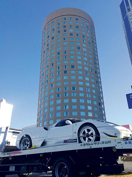samplegorilla's tweet photo. 2005年東海大学ル・マンプロジェクトの先行開発実験車両としてジャガーXJR-15ベースで制作したStudy Car。プロジェクト終了後に山形で保管していた車両をオーストラリア人のJordan Roddy氏が購入してXJR-15へとレストアを行った。 https://t.co/MTEfMYeNVz https://t.co/2SOJhHCyMK