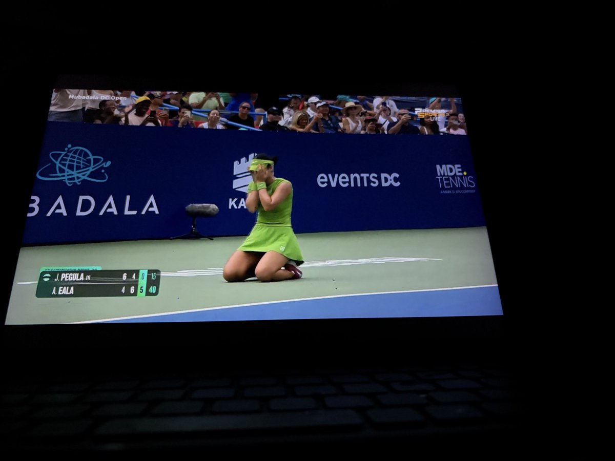 maangal89's tweet photo. She is the moment! Champion! The Queen of DC!!! #AlexEala https://t.co/t8JK7NG3v8