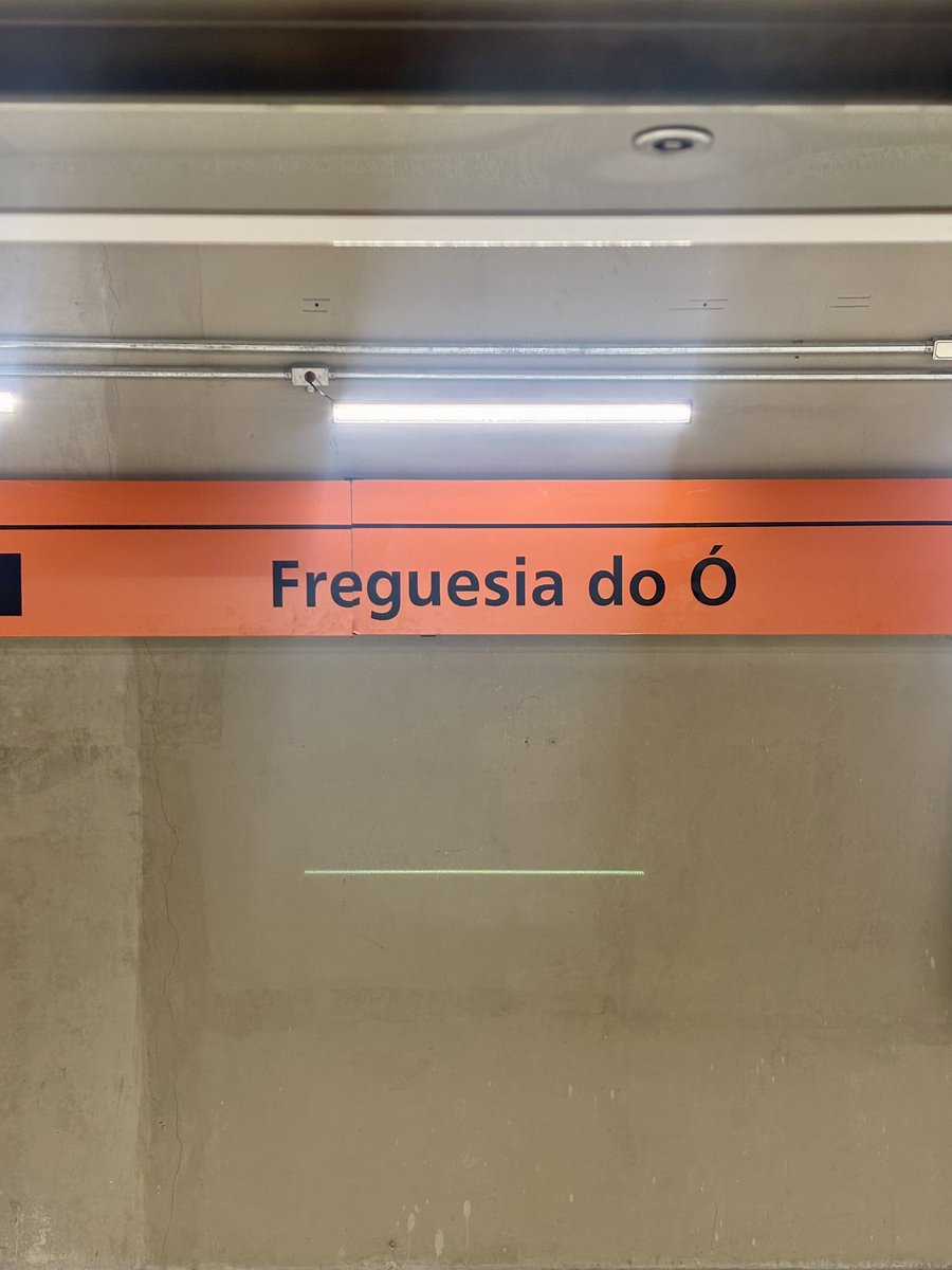 tsunamyseason's tweet photo. ainda sem acreditar que eu meio que tenho uma linha de metrô só pra mim na porta de casa https://t.co/khJJQJFcNH