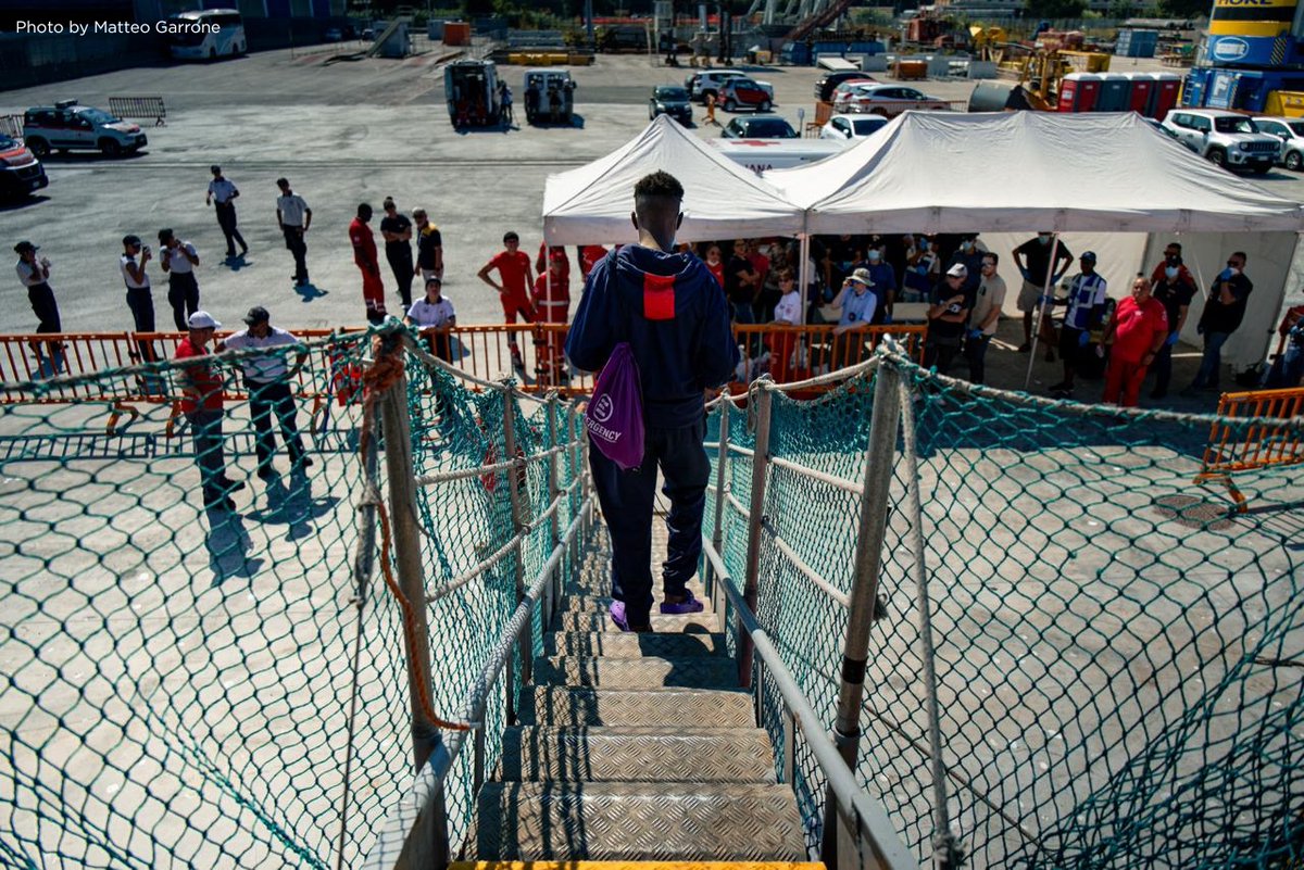 emergency_ngo's tweet photo. #LifeSupportSAR Mission 44: 28 rescued people have disembarked in Ortona. "I am here... with a very clear aim: to try to transform all the pain I’ve experienced into a message of peace and non-violence," recounts one of the survivors.
Read more ➡️ https://t.co/7j0BAYxcBt https://t.co/Pe6m3CX7lX