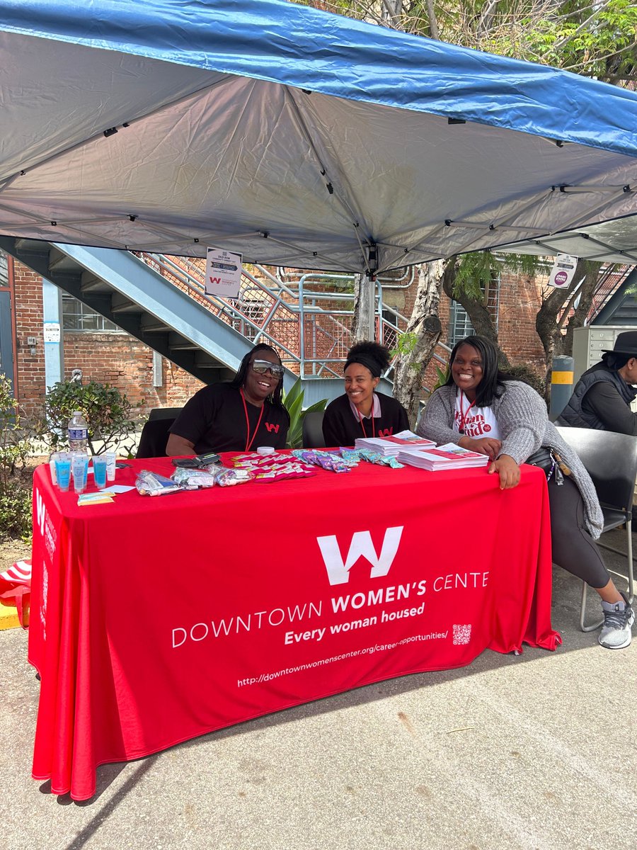 SBKgives's tweet photo. Healthy communities depend on access to healthcare, mental health support, wellness resources, and compassionate providers. During #NationalHealthCenterWeek, we're recognizing the organizations and professionals working every day to make that possible.

📸: @innercitylawcenter https://t.co/M80waZGtPn