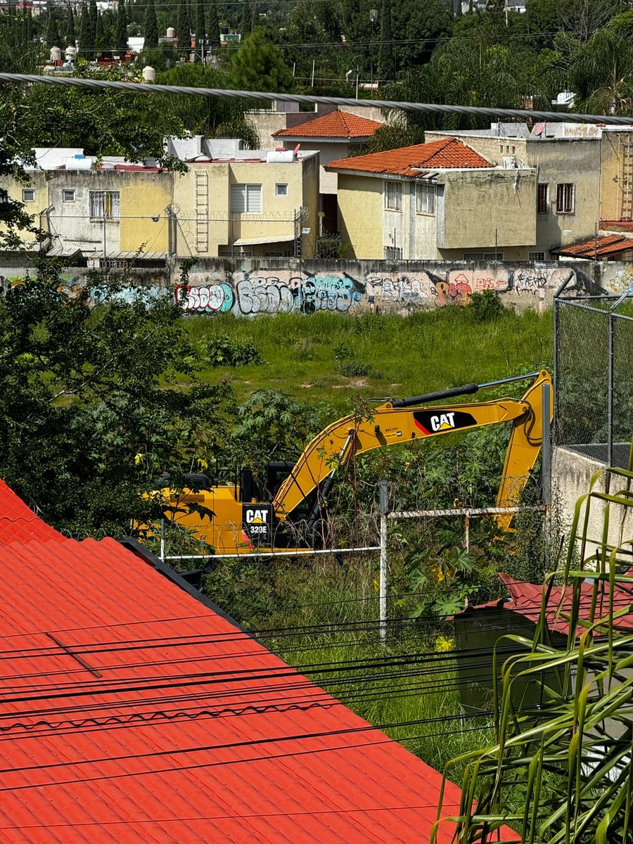 PanteraBCJal's tweet photo. @CANAL44TV @qucho Y siguen los trabajos en san Isidro, a @PabloLemusN @JuanJoseFrangie les importa un cacahuate los reclamos de la sociedad. Necesitamos intervención federal @Claudiashein https://t.co/LxFGzUgp6l