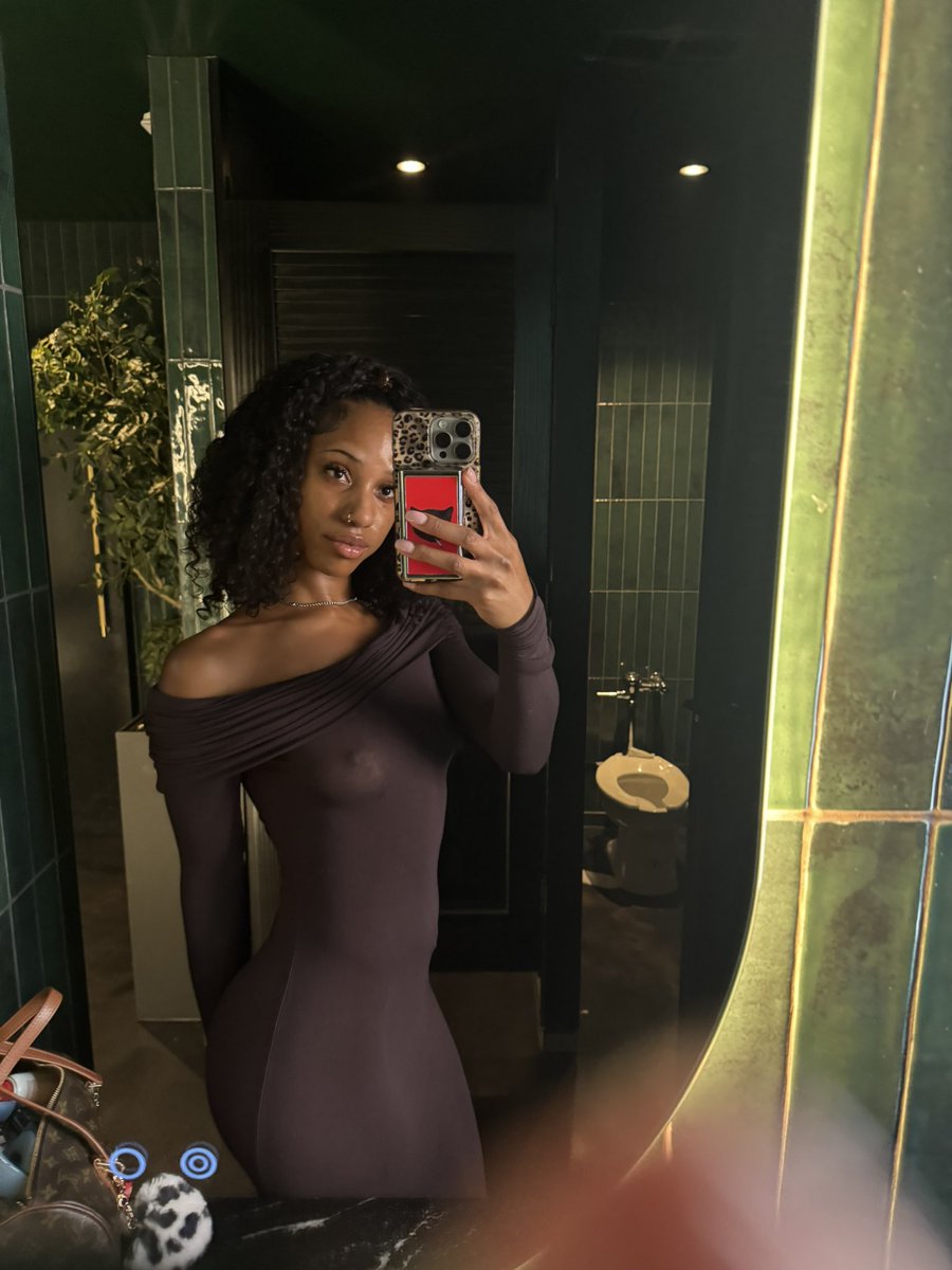 eroticsl1m's tweet photo. body party https://t.co/asUKGpmBW5