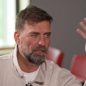 QofAnfield's tweet photo. Jürgen Klopp on Andoni Iraola:

 🗣️“I’ve watched Andoni’s teams for a while now and what stands out is the clarity. He knows exactly how he wants his side to play and he sticks to it. The intensity, the way they press, the courage to play high even when it’s risky that takes real conviction. Not every coach is willing to live with the moments when it doesn’t work. He is. You can see the players believe in the idea because it is consistent. That kind of football demands a lot from everyone, but when it clicks it is a joy to watch. I have a lot of respect for what he is building.”