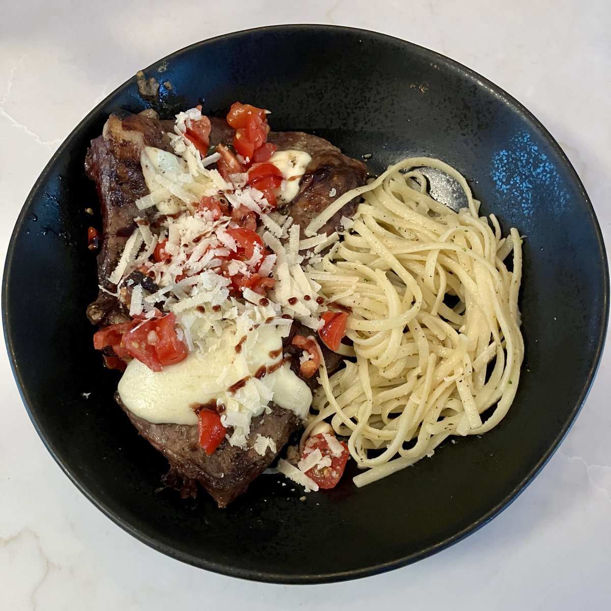GreatGheeCo's tweet photo. Bruschetta chicken with lemon Parmesan pasta…

But with 100% grass fed, local, beef heart instead of chicken.

Cooked in Great Ghee, of course 🇺🇸🐮 https://t.co/dUpygRe4Nj