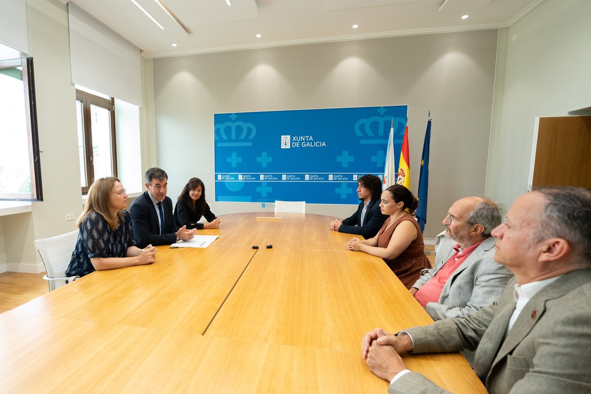 RomanLalin's tweet photo. Marco Armiero, César Cabrera e Sara Abalde son nomes propios da I+G+i. Investigadores con carreira excelente e internacional que van traballar agora en centros galegos grazas ao programa Oportunius da @Xunta

Coa súa chegada, son xa 28 os científicos contratados coa iniciativa! https://t.co/JemicJDbYM