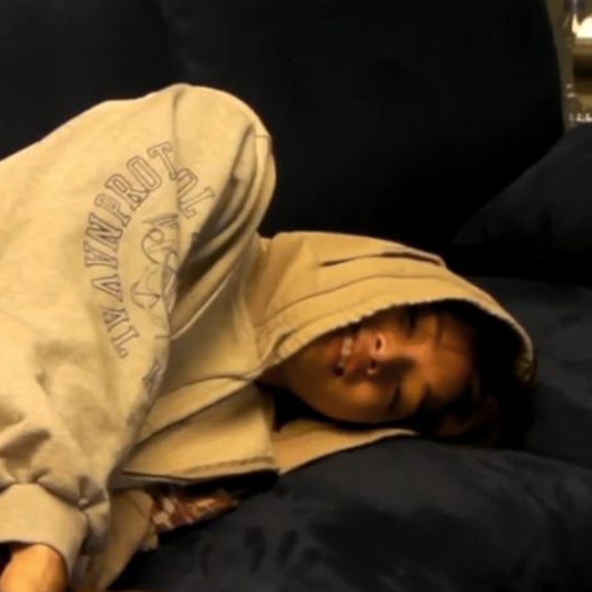 nananekonie's tweet photo. เค้ง ๆ คับอ้วล 💤😴 https://t.co/Nc8xjBDucC
