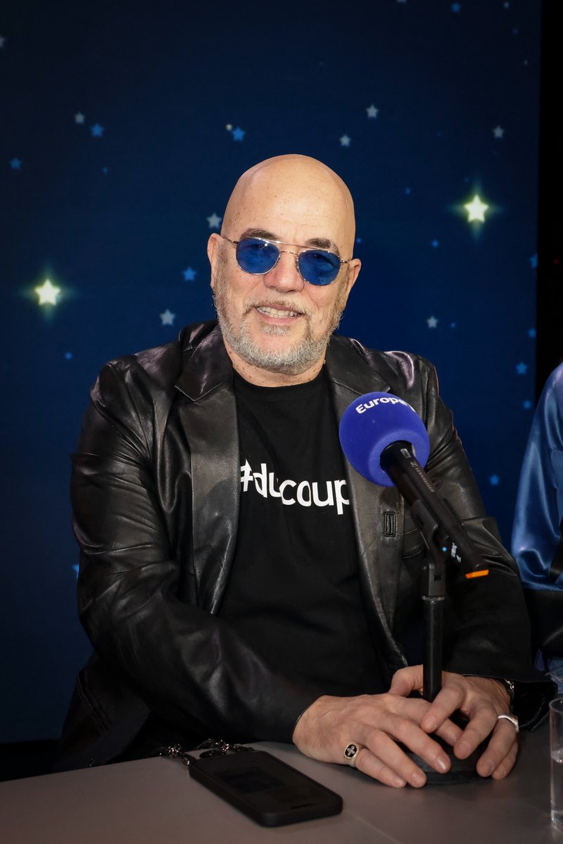 Télé-Loisirs tweet media