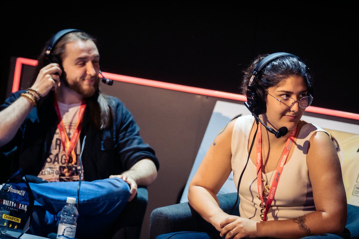 SMBF_BumbleBea's tweet photo. Huge thanks @sbdesignworks and @electronicdojo for some of the most fire pics Ive had at a tournament <3
for anyone who was there: check out the linke and go find yourselves!!

📷:@sbdesignworks https://t.co/wFocNmC8mV