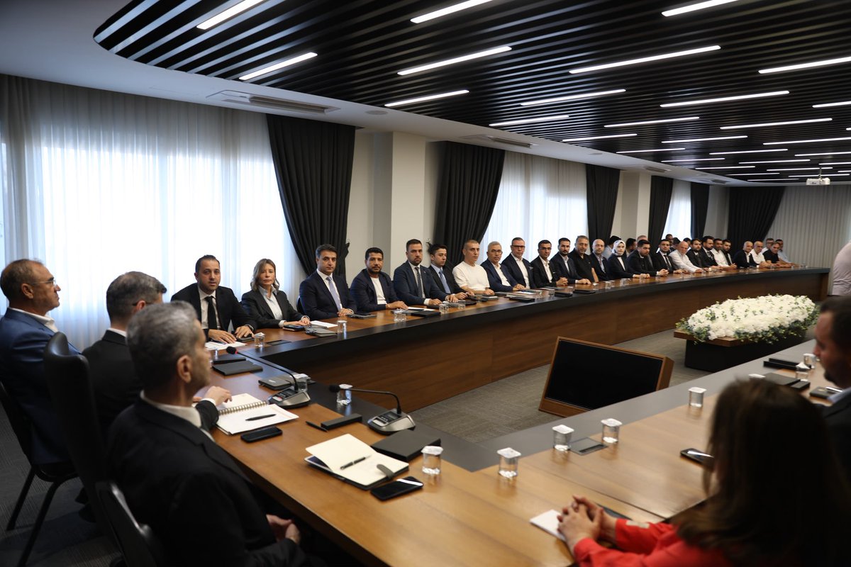 avmustafaozkan's tweet photo. Haftalık olağan İl Yürütme ve Yönetim Kurulu toplantımız gerçekleştirildi.

Toplantımızın teşkilatımız ve Adana’mıza hayırlı olmasını diliyoruz.

@omerrcelik @abuyukgumus @yahyacelik_ @ozmehmetemin https://t.co/YuULYPFCsP