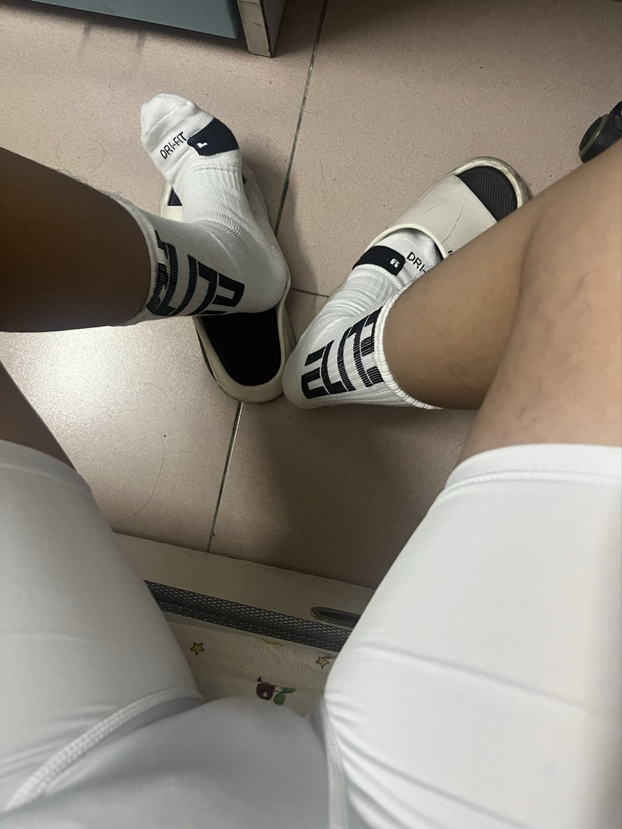 Yudipbsg's tweet photo. 弹道向左 https://t.co/RBWjcKUvnS