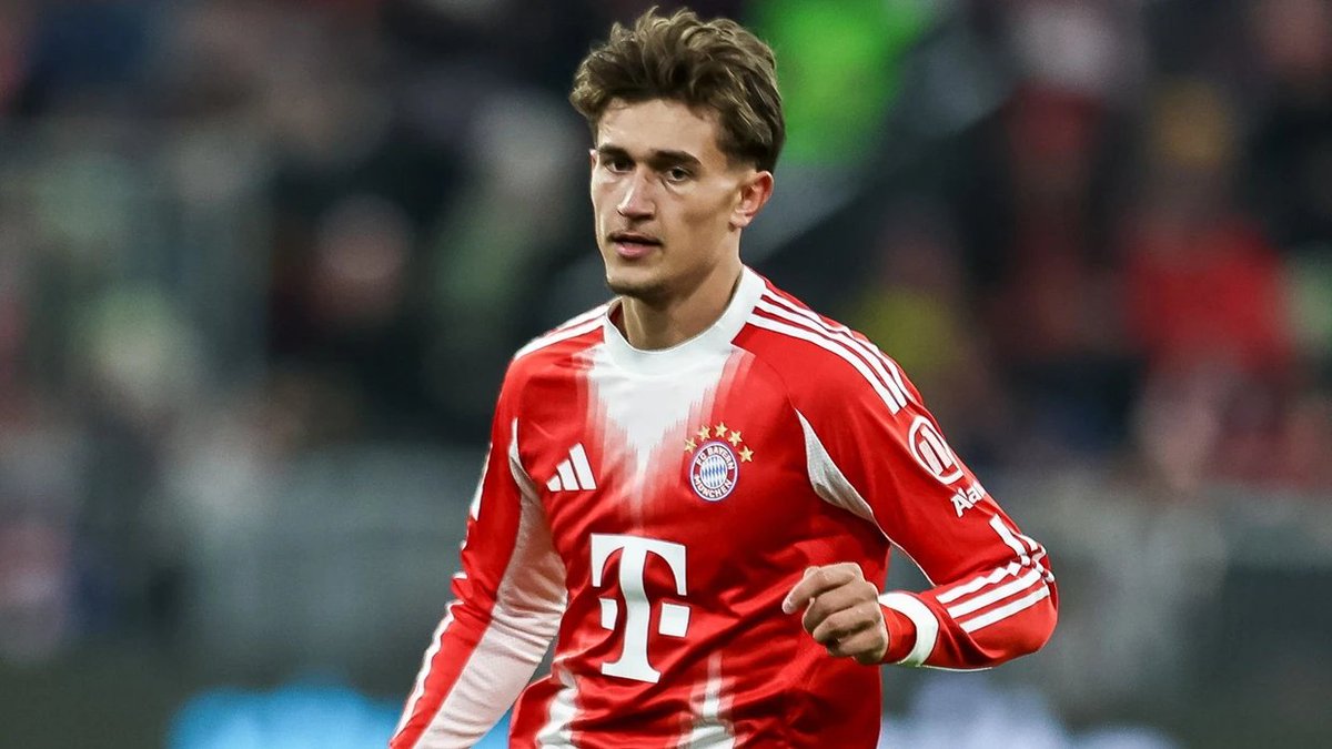 FCBinsideEN's tweet photo. 🚨🇩🇪 | Tom Bischof could become a regular starter, even in the key Champions League fixtures. https://t.co/jWc9adL42r