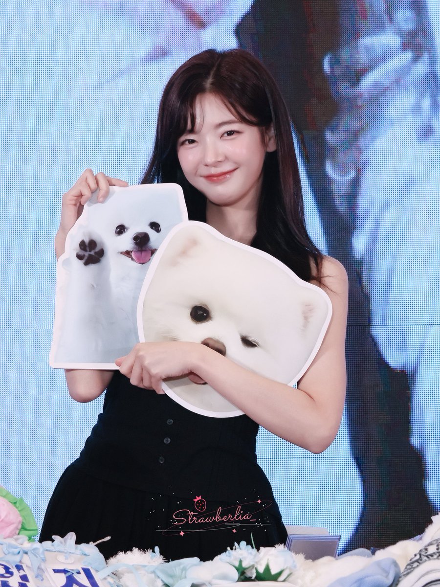 strawberlia_'s tweet photo. 20260802

리얼 귀여워 죽겠어🐶🥺🩵

#리아 #LIA #있지 #ITZY https://t.co/b91cjxFFnZ