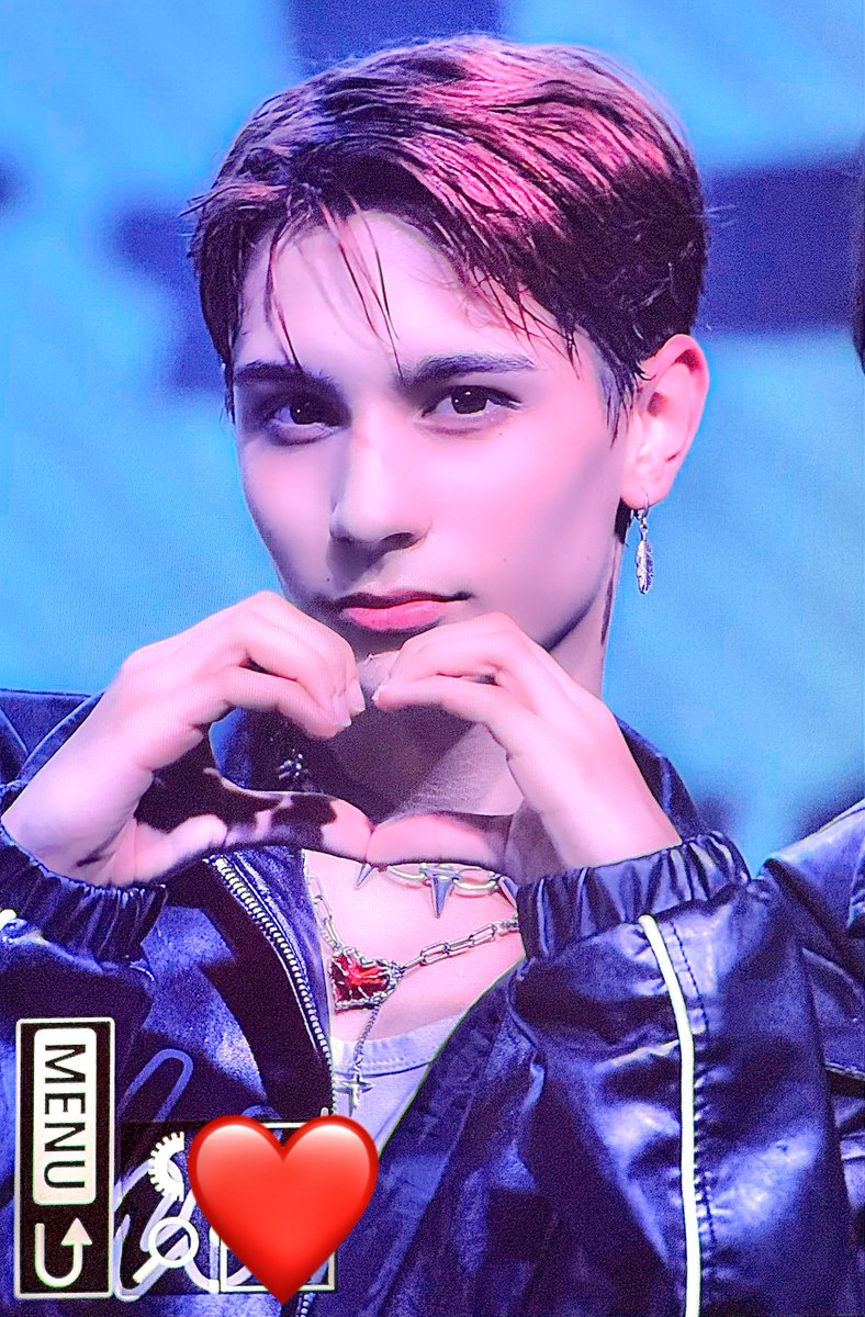 _O6llX_'s tweet photo. 260803 pre
#NTnee #엔티니 #ADRIAN #아드리안 https://t.co/fGtIug1a5Z