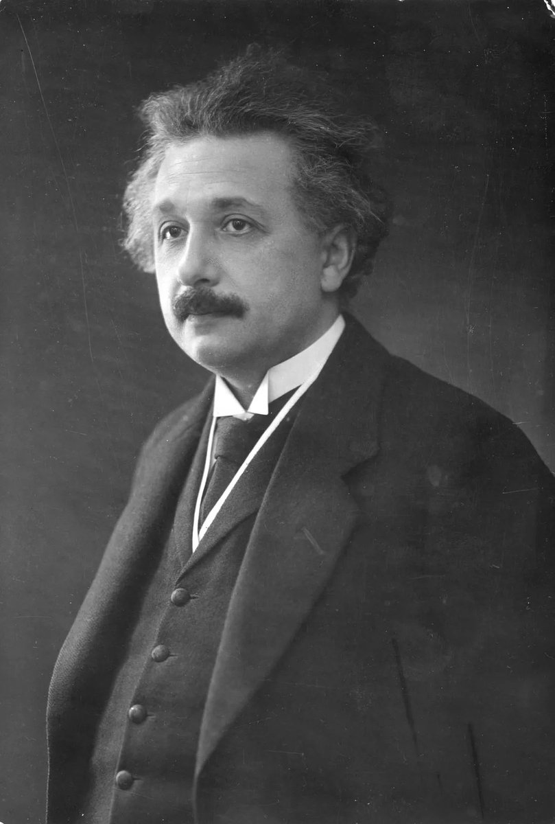 NightSkyToday's tweet photo. "The true sign of intelligence is not knowledge but imagination."  

— Albert Einstein https://t.co/qIsjQHSPad