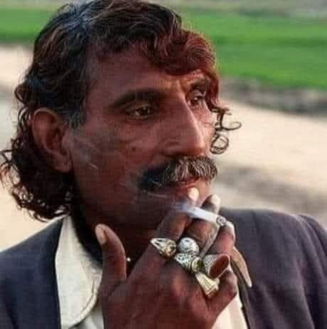 Maher_Sy_'s tweet photo. @Al_Zubaidi_92 انتهى من زمان بس الابوجي لسا مصمم انه ما انتهى 😂 https://t.co/P8kKOgQkaA