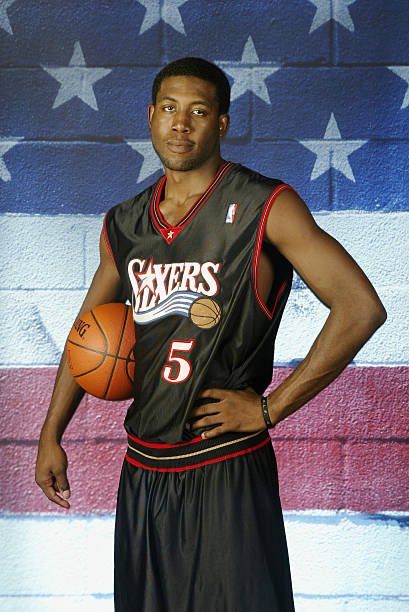 HoopGrids's tweet photo. Don’t wanna see any Sixers fans out there who can’t name this guy https://t.co/uH3o8i8lyH