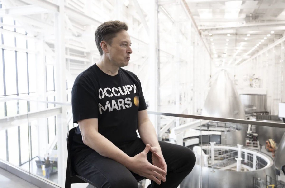 StarlinkEL2M's tweet photo. I wants engineers and trade talent: All you need is 3 bullet points, a résumé, and a desire to create the best data centers ‘off Earth’ https://t.co/suB8de1EDs