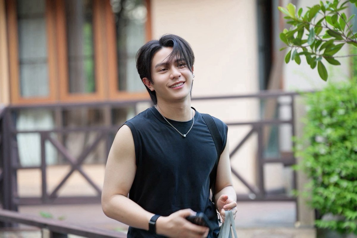 bavarybabe's tweet photo. ไอเชี่ย เหมือนมาก 555555555555 https://t.co/vI2PAkGUvG