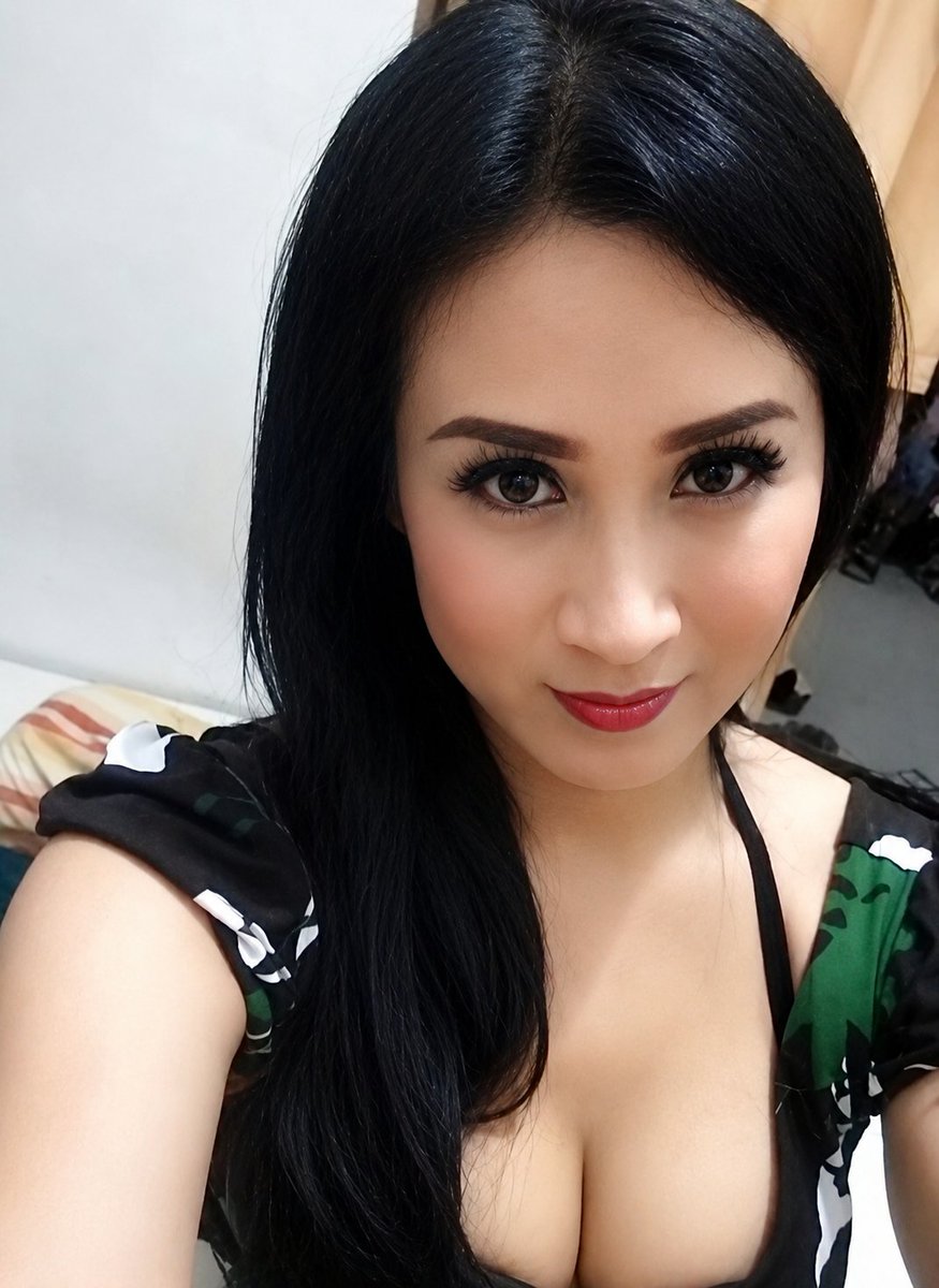 Diillaht's tweet photo. Waria Tangerang 
Sangiang Pintuhek tomang Tangerang 
WA 085133779579 https://t.co/w6mCG963Qg