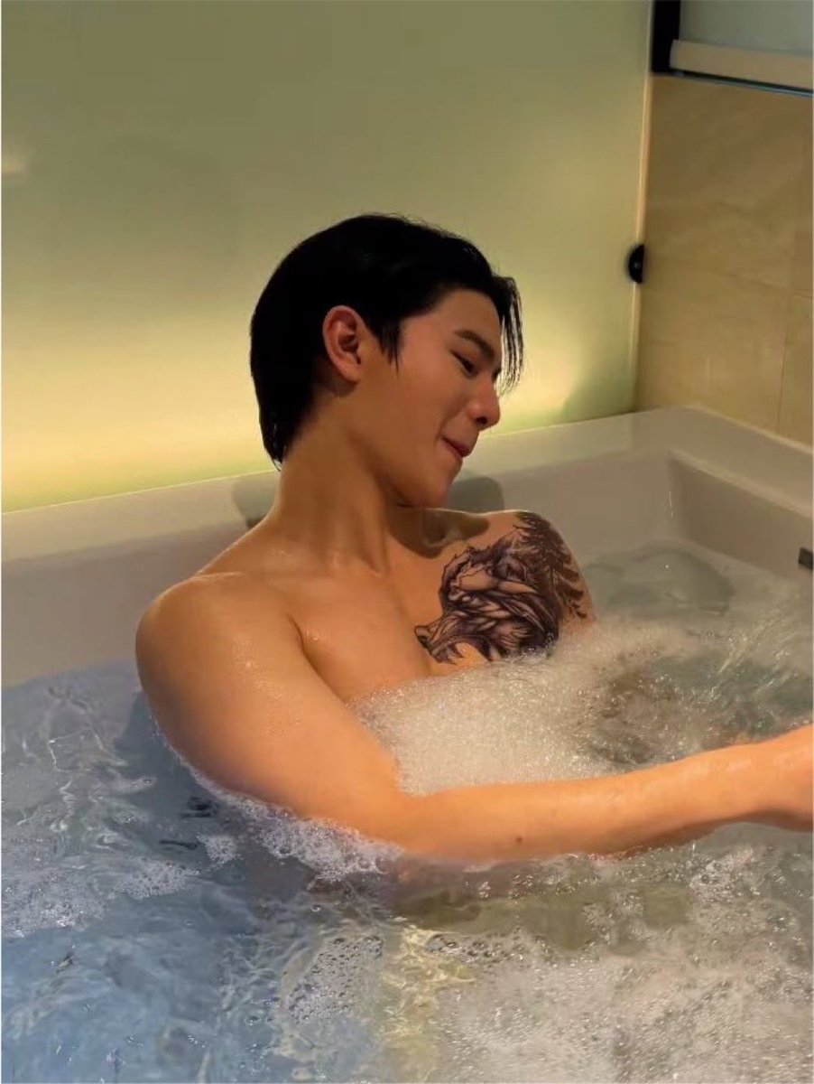 laoong_namm's tweet photo. เอางี้นะ พี่อิจฉาน้องเอส https://t.co/2QfLZUNiv2