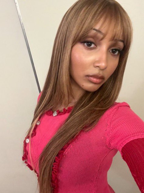 rccncity's tweet photo. just a waste - pinkpantheress https://t.co/YwCULqoUqR