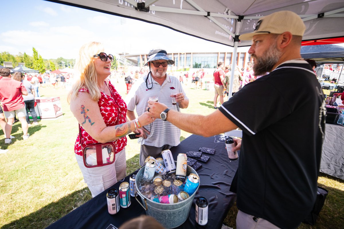 ArkRazorbacks's tweet photo. Brew Pig Sooie is back this fall at Donald W. Reynolds Razorback Stadium! 🍻

The annual beer festival makes its return prior to the Hogs’ matchup with Tulsa on Sept. 26.

More info: https://t.co/Hfa09atU4o https://t.co/t1ckyVijnB