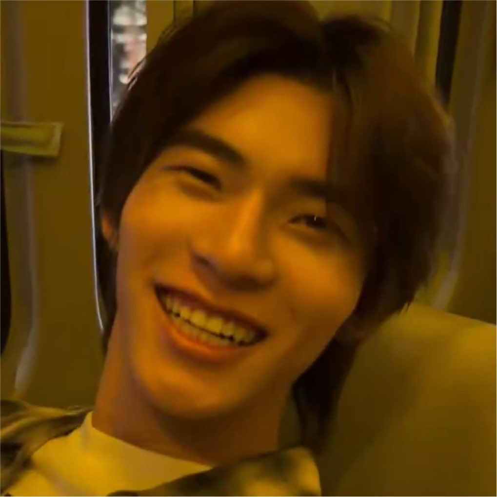 thatbokbakz's tweet photo. ตายิ้มน้องตี๋ควรอนุรักษ์ไว้พอ ๆ กับเต่าทะเล https://t.co/y2lyfI0Jpa