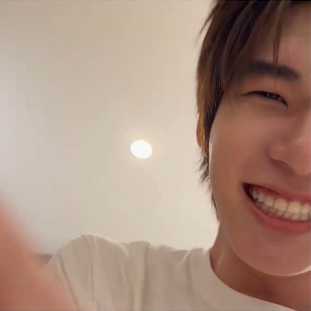 thatbokbakz's tweet photo. ตายิ้มน้องตี๋ควรอนุรักษ์ไว้พอ ๆ กับเต่าทะเล https://t.co/y2lyfI0Jpa