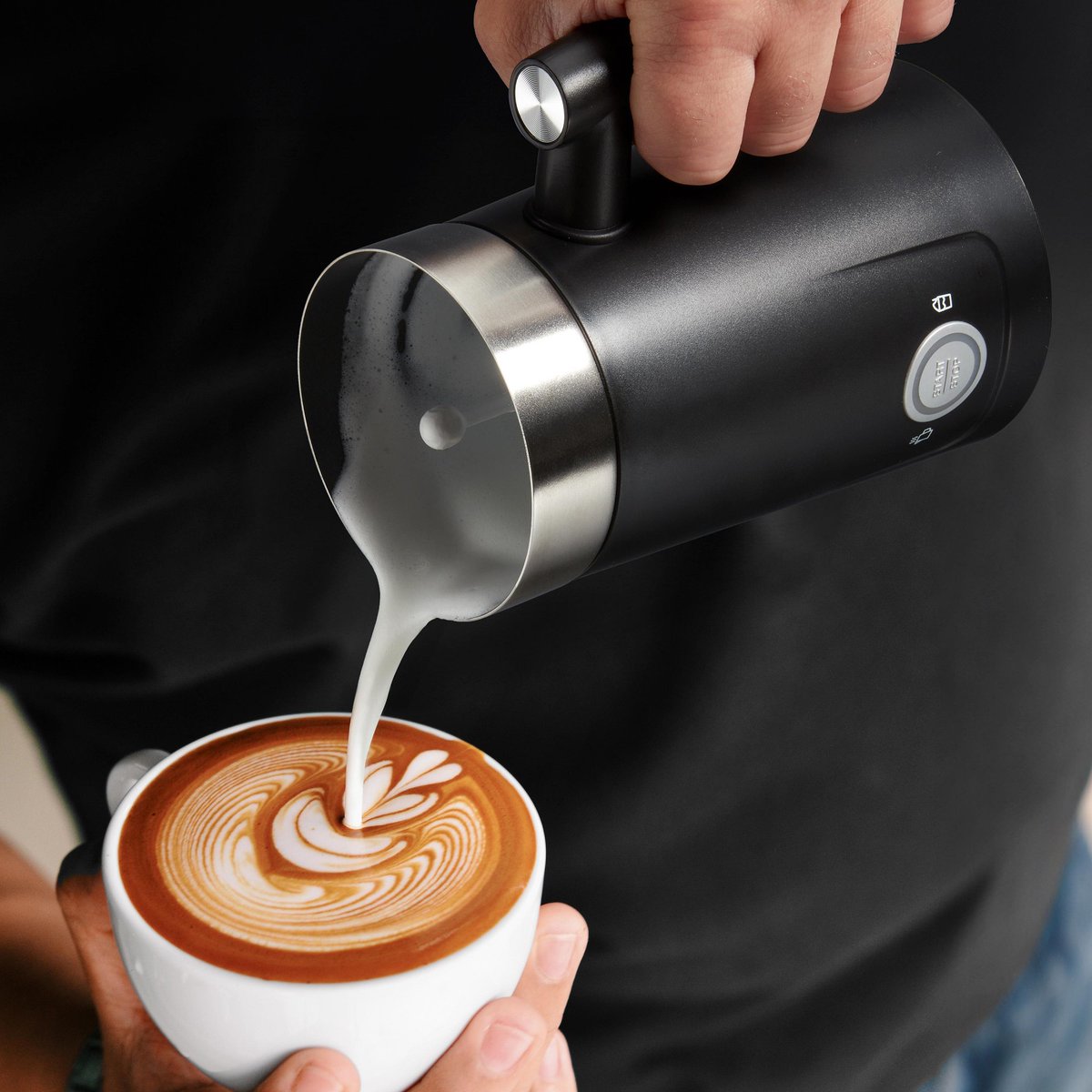 SimplyBuckhead's tweet photo. COFFEE CORNER

Whether you’re a caffeine addict or find comfort in the daily ritual, how you drink your coffee is as much about style as formality.

In a world where an iced latte is $10 and coffee shop quality is inconsistent, eliminate the need for a middleman by making your coffee at home. Create your ideal coffee corner and ensure you always go to bed thinking about your morning cup.

Cuisinart Hot and Cold Foam Milk Frother ($89.95)

Tap into your inner barista with the hot and cold foam milk frother from Cuisinart. The device makes up to 4 ounces of froth and 8 ounces of hot milk, allowing you to replicate your favorite specialty coffees like lattes, cappuccinos and macchiatos in the comfort of your own kitchen. It features a stainless steel, nonstick milk tank with a dishwasher-safe lid, an easy-grip handle and an integrated spout for easy pouring and latte art creations.

Cuisinart
https://t.co/92mwS1W0h9
@cuisinart

Read more in the latest issue of @SimplyBuckhead out now!

📝Katie Hughes

#CoffeeCorner #SimplyBuckhead #WilliamsSonoma #HomeBarista #CoffeeAesthetic