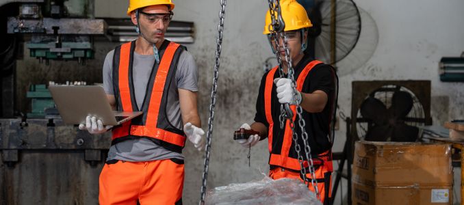 OSHAcademy's tweet photo. Telling workers how to work safely isn’t enough. Hands-on practice and immediate feedback help employees build safer ergonomic habits and reduce strain on the job.
https://t.co/igQZ3zgKJs
#Ergonomics #SafetyTraining #WorkplaceSafety https://t.co/LM5AUrpKOG