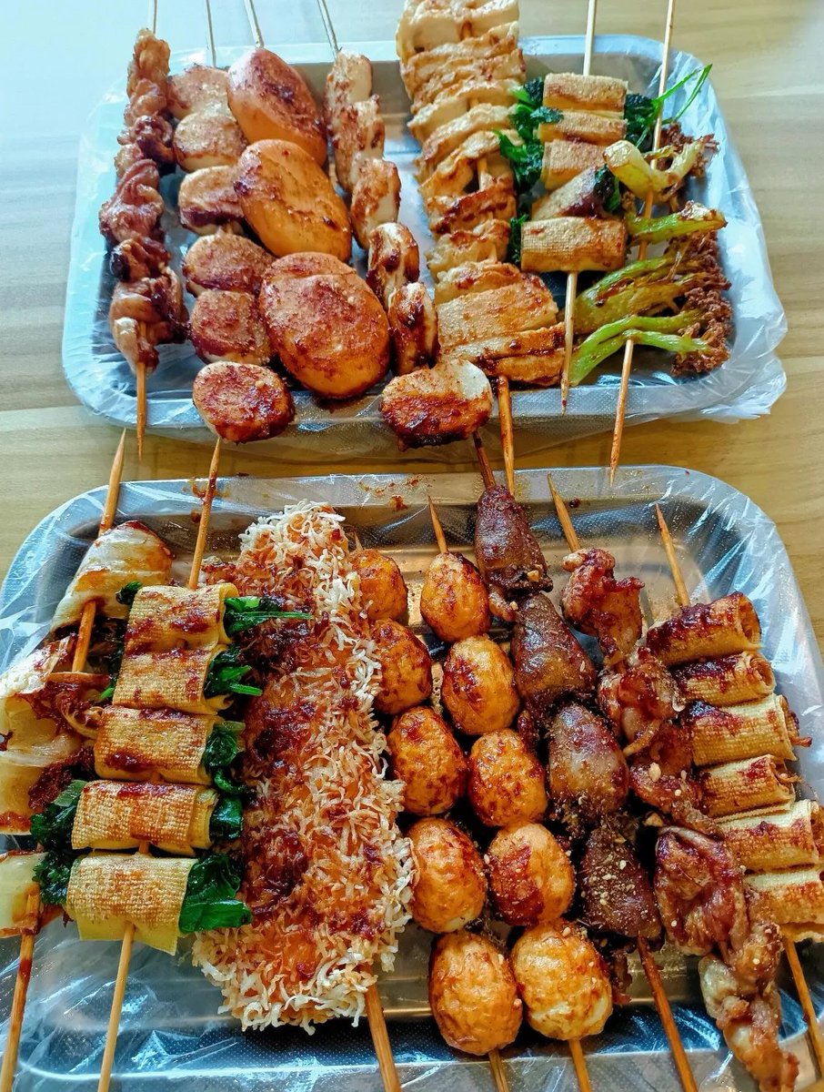 KelliH52663's tweet photo. [Crunchy fried potato skewers dusted with cumin u0026 chili flakes—street food perfection on a rainy day ]， https://t.co/36S5begivU