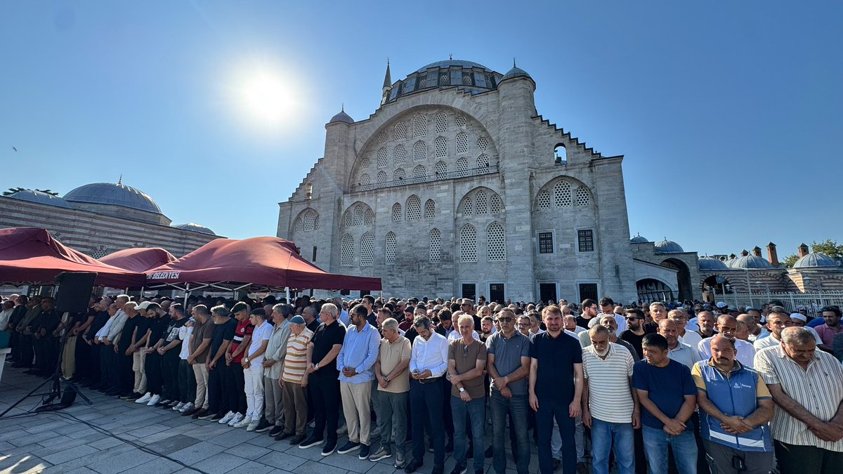 akpartifatih's tweet photo. Fatih Belediyesi Meclis Üyemiz Metin Üşenmez’in kıymetli babasının, ikindi namazını müteakip Edirnekapı Mihrimah Sultan Camii’nde kılınan cenaze namazına İlçe Başkanımız Fatih Karaismailoğlu katılım sağladı.

Merhuma Cenab-ı Allah’tan rahmet; başta Metin Üşenmez olmak üzere kederli ailesine, yakınlarına ve sevenlerine sabır ve başsağlığı diliyoruz.