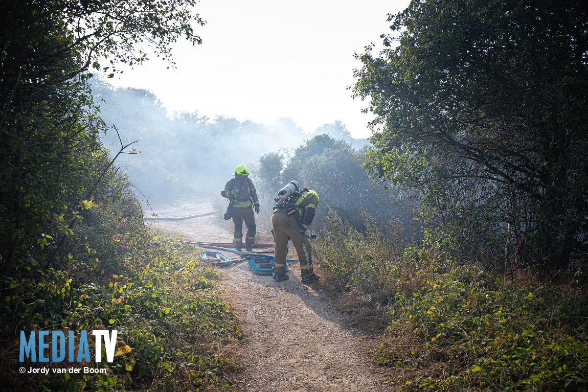 Brand in de duinen langs het Middelduinpad in Goedereede