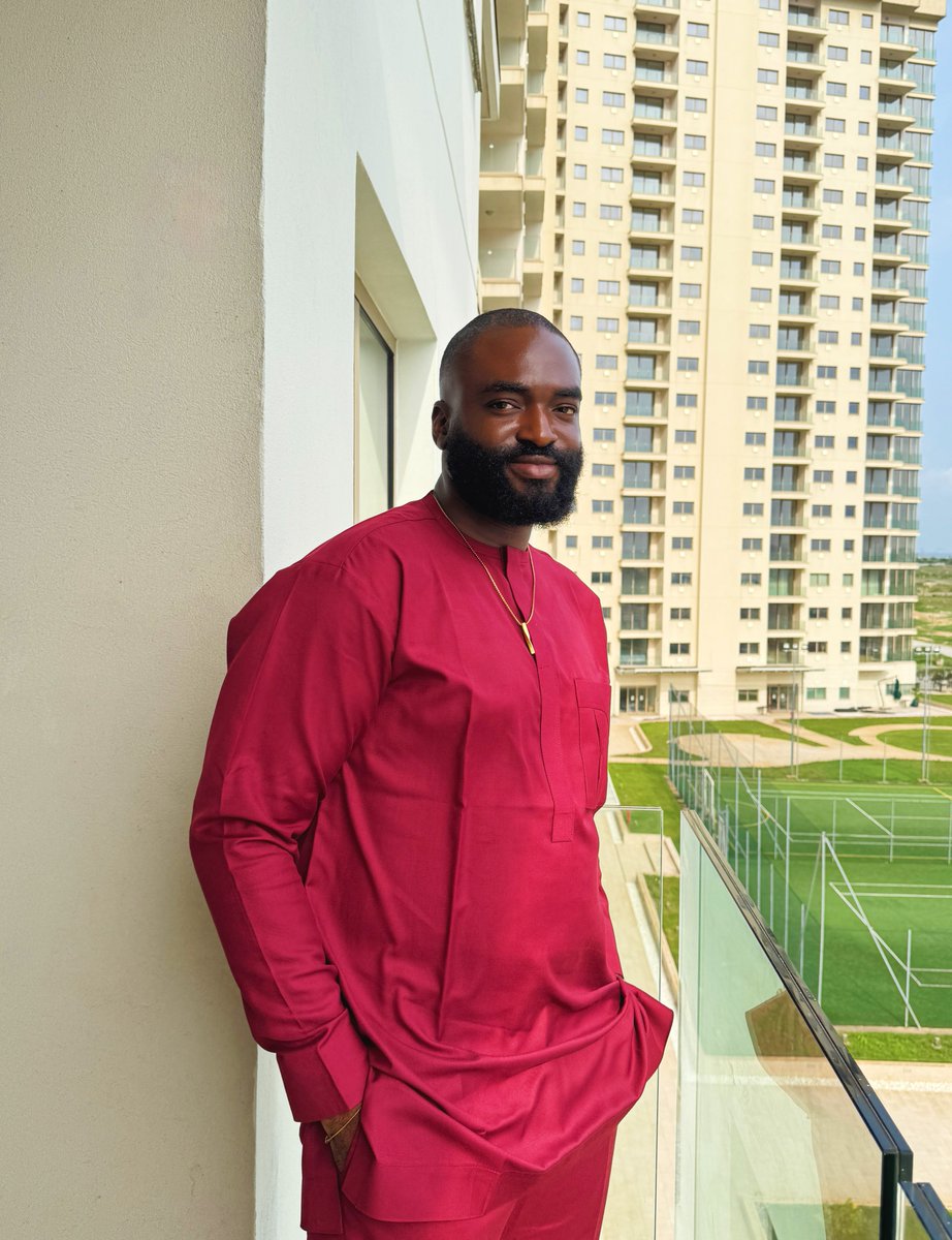 Otedola_'s tweet photo. wedding guest #ourKinDofLove https://t.co/TIf081g0ta