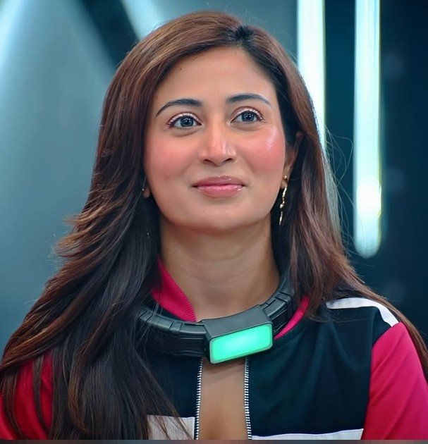 ronancerain's tweet photo. i dont care if #shreyakalra lost, I have witnessed priyanka and farhana lose the show that was entirely carried by them before, im used to it now #Lockupp2 https://t.co/HU7n5QbcKp