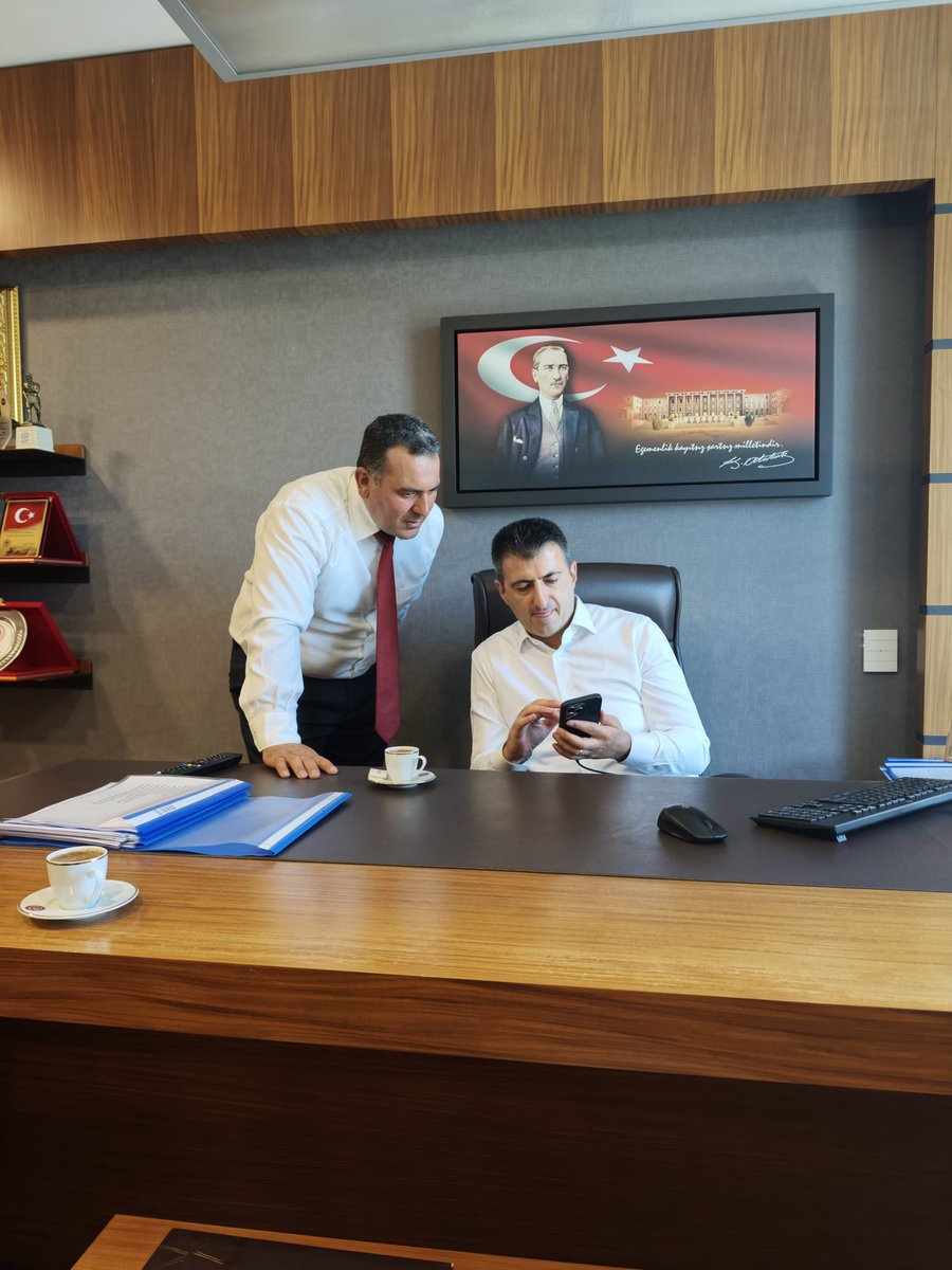ErtugrlGaziTmsy's tweet photo. TBMM @Akparti Grup başkanı
Sn @avabdullahguler başkanım
Sn @hulusiakarmedya bakanım
@TmsyGaziler in Koca yürekli 
Sn @celebimehmeta vekilim  @TmsyGaziler vermiş olduğunuz DESTEĞİ Vatan evlatları olarak ASLA seni unutmayacağız.
Sn @avabdullahguler başkanım Allah yolunuzu açık etsin. 
GAZİLİK BİR ENGEL DEGİL BİR ÜNVANDIR"
👇🇹🇷👇
#GazilikHakkımızıİstiyoruz
☝️🇹🇷☝️
@RTErdogan
@_cevdetyilmaz
@NumanKurtulmus0
@dbdevletbahceli