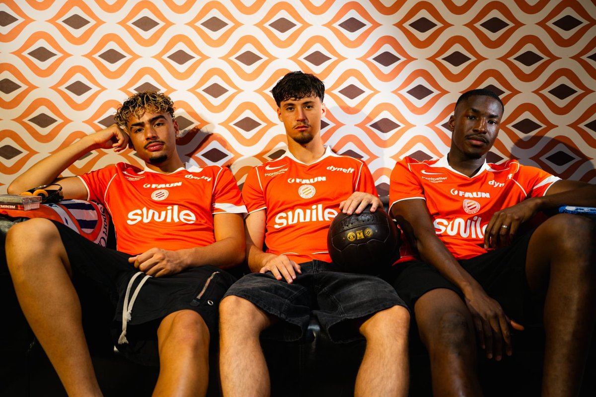 _BeFootball's tweet photo. 🚨 OFFICIEL ! LE MONTPELLIER HÉRAULT SC DÉVOILE SON NOUVEAU MAILLOT EXTÉRIEUR ! 🧡💙

Une note /10 ? 👀

📸 @MontpellierHSC https://t.co/wh58HbKT8s