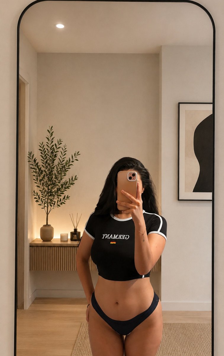 miaarandy's tweet photo. My first post 🤭🔥
Want more free content? 👅💦
Follow me on OF: https://t.co/Pyi7UFV9tn https://t.co/D9IX1Yt6Ik