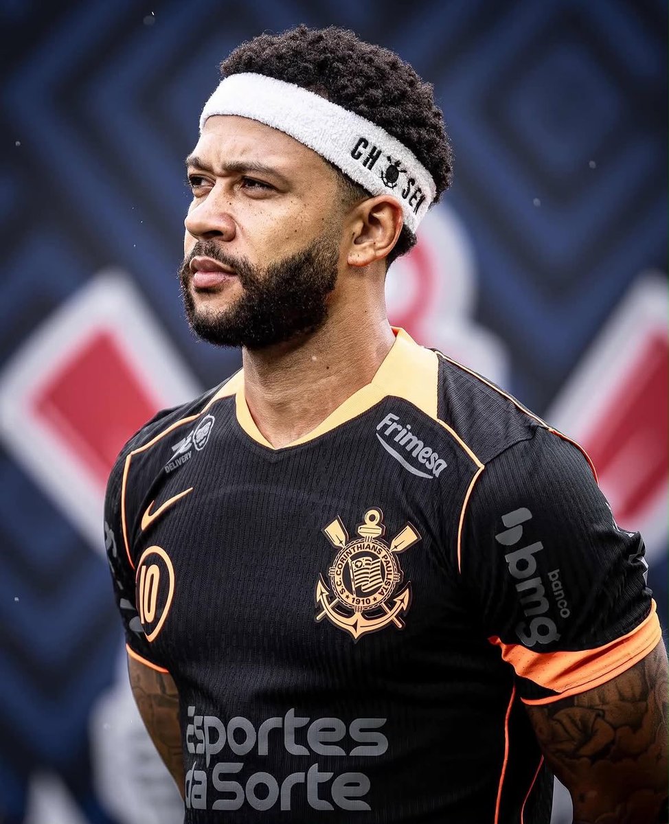 PenaltyInfo_'s tweet photo. 🇳🇱LAS CONDICIONES DE DEPAY PARA RENOVAR EN CORINTHIANS

🏟️ Un palco privado. 🎤 Usar el estadio para sus propios eventos. 💰 50% de las ganancias de esos eventos. 🏆 Un porcentaje del premio si Corinthians gana el Mundial de Clubes... aunque ya no juegue en el club.

¿Aceptaría tu equipo estas condiciones?

ℹ️ @gazetaesportiva ✍️@YosbP