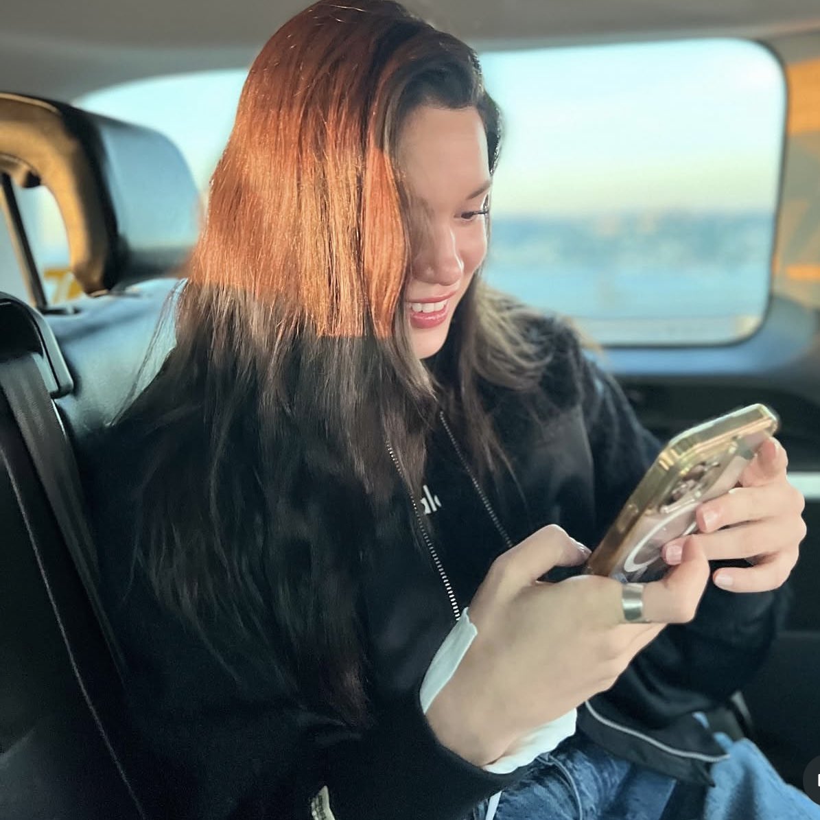Sol__61's tweet photo. Ne bu suprizz ya💅💘
#hazalsubaşı https://t.co/3xKfYATJo2
