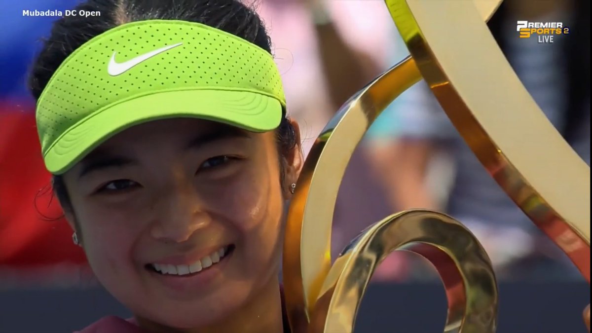 OneSportsPHL's tweet photo. QUEEN OF DC 🏆🇵🇭

Alex Eala proudly hoists the 2026 #MubadalaDCOpen trophy after outlasting World No. 3 Jessica Pegula in a grueling three-set, two-day championship battle, sealing a historic milestone in her career with a first WTA Tour-level title.

📸 Premier Sports 2 https://t.co/mldBSUjfva