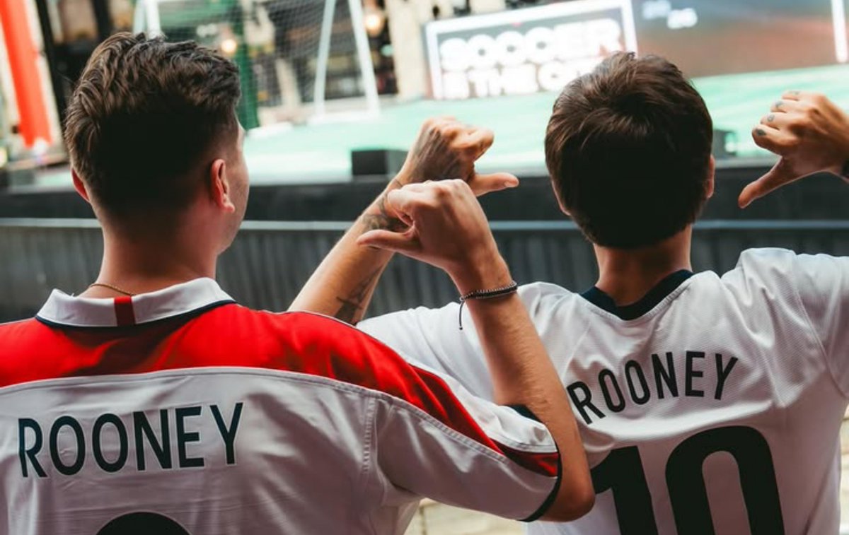 LouisWT91World's tweet photo. 🗨️| “Historically, I'd often kind of hibernate on my days off and just kind of recharge. But what's been so great about this tour generally is the World Cup has given me a constant reason to kind of get out, even on my days off. By definition, that's meant more social time with the band and stuff, and the crew as well. It obviously, obviously would have been sweeter if England won, but there's always next time!”

Louis Tomlinson via Instagram Reels