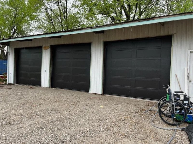 DoorSharp's tweet photo. A broken garage door shouldn’t slow you down. Our expert technicians deliver fast spring repairs and install long-lasting components for reliable performance. Regain peace of mind—schedule your service now. 

#SharpOverheadDoors #GarageDoors https://t.co/UUQZIP9jNu