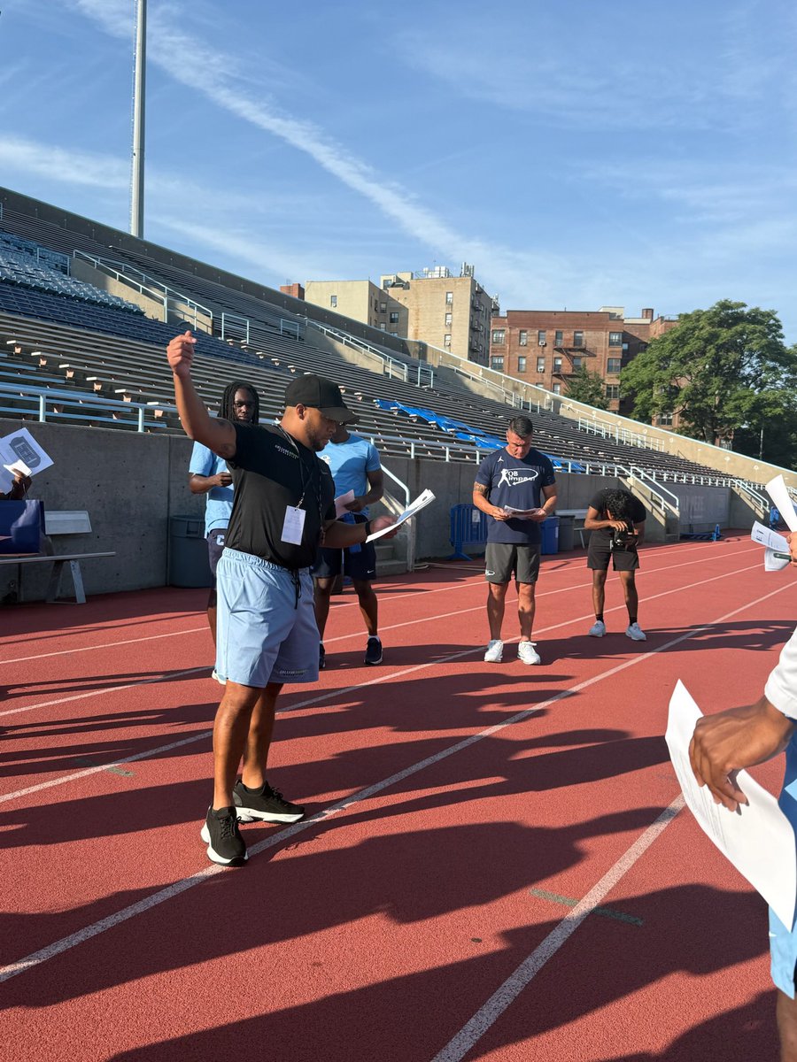 CBAthletes's tweet photo. Every rep matters. Every drill has a purpose. Every athlete took another step toward reaching their goals this weekend, and we’re proud of the work they put in.
The future is bright. 💪🏈
#CollegeBoundAthletics #NextLevel #GirlsFlagFootball https://t.co/qMI7WbJN7R